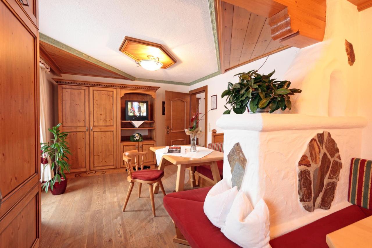 Haus Schroll Appartement Ried im Zillertal Buitenkant foto