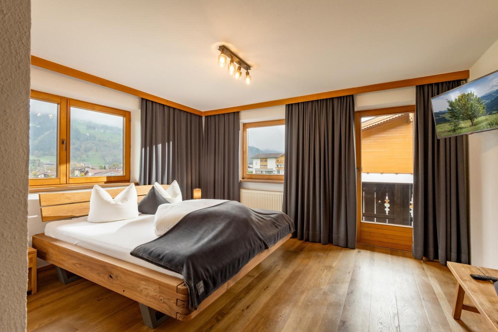 Haus Schroll Appartement Ried im Zillertal Buitenkant foto