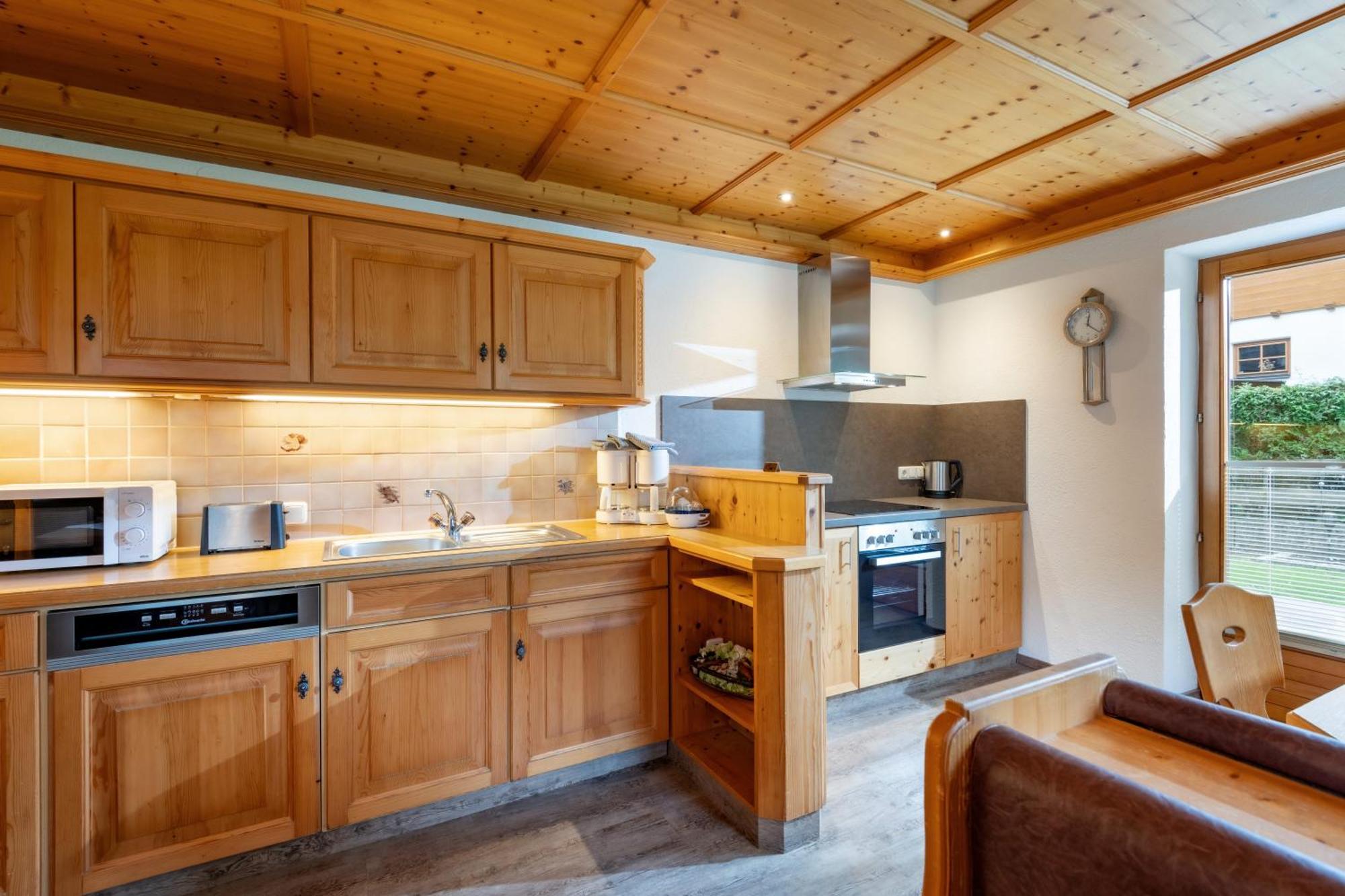 Haus Schroll Appartement Ried im Zillertal Buitenkant foto