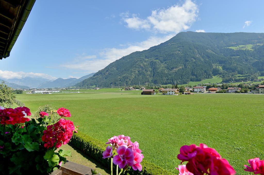 Haus Schroll Appartement Ried im Zillertal Buitenkant foto